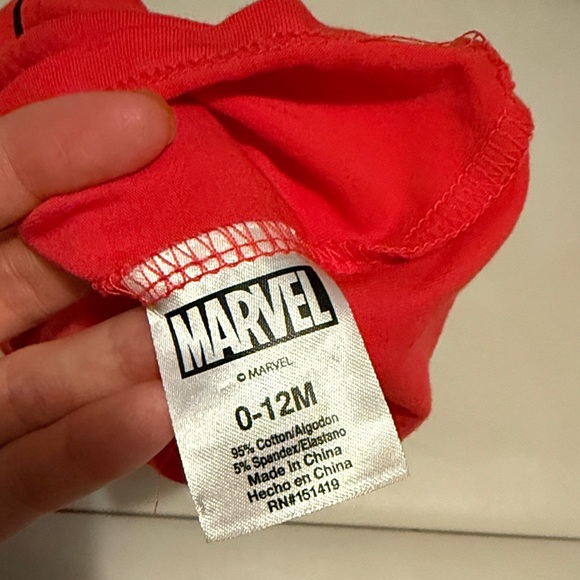 Marvel Red Spider-Man Infant Hat and Socks - Picture 3 of 3